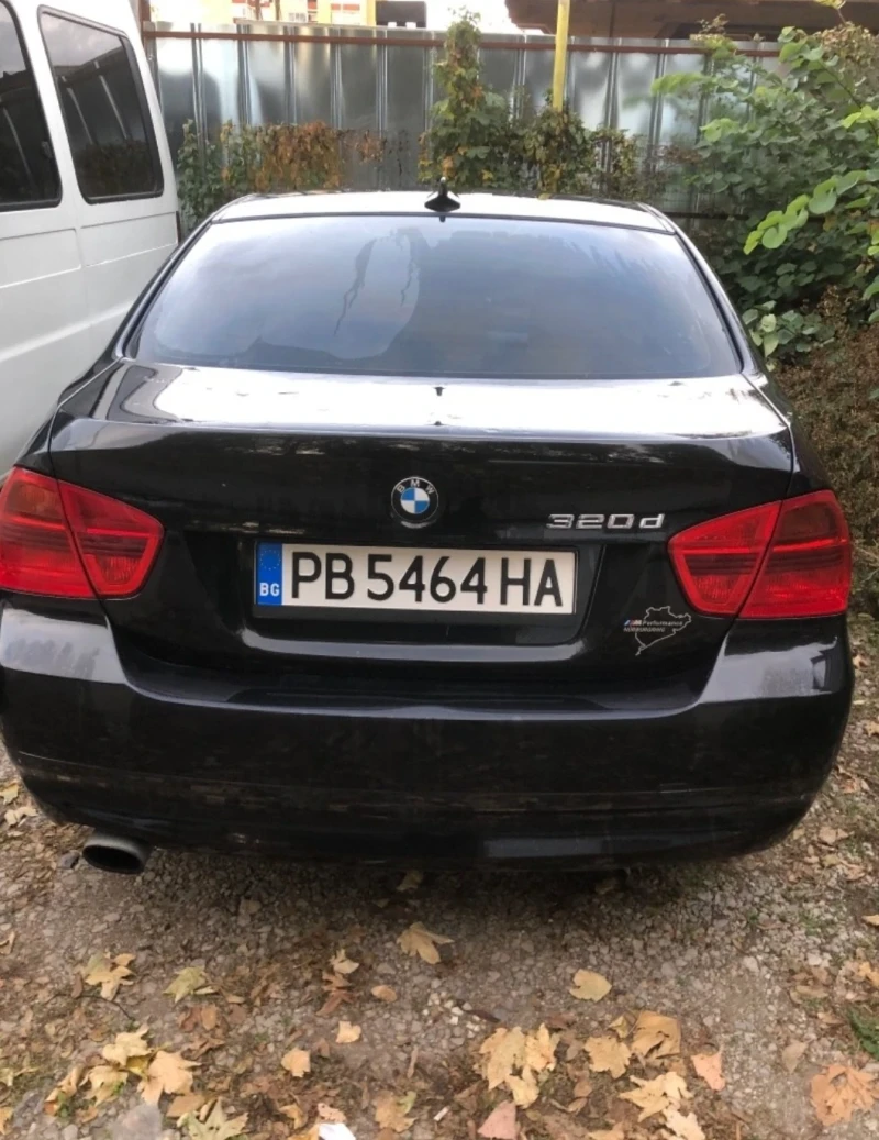 BMW 320 Седан , снимка 4 - Автомобили и джипове - 49420782