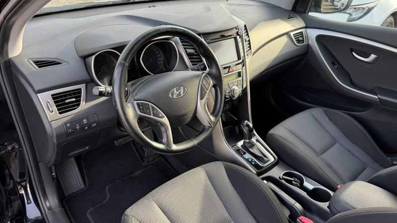 Hyundai I30 1.6CRDI Внос Швейцария, NAVI, Камера, PDC, LED, Te, снимка 10 - Автомобили и джипове - 49505473