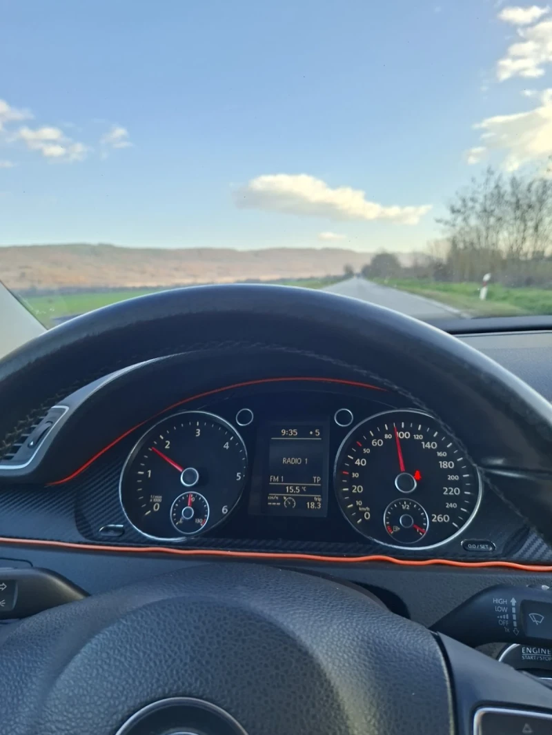 VW Passat 2.0 TDI, снимка 15 - Автомобили и джипове - 52515860