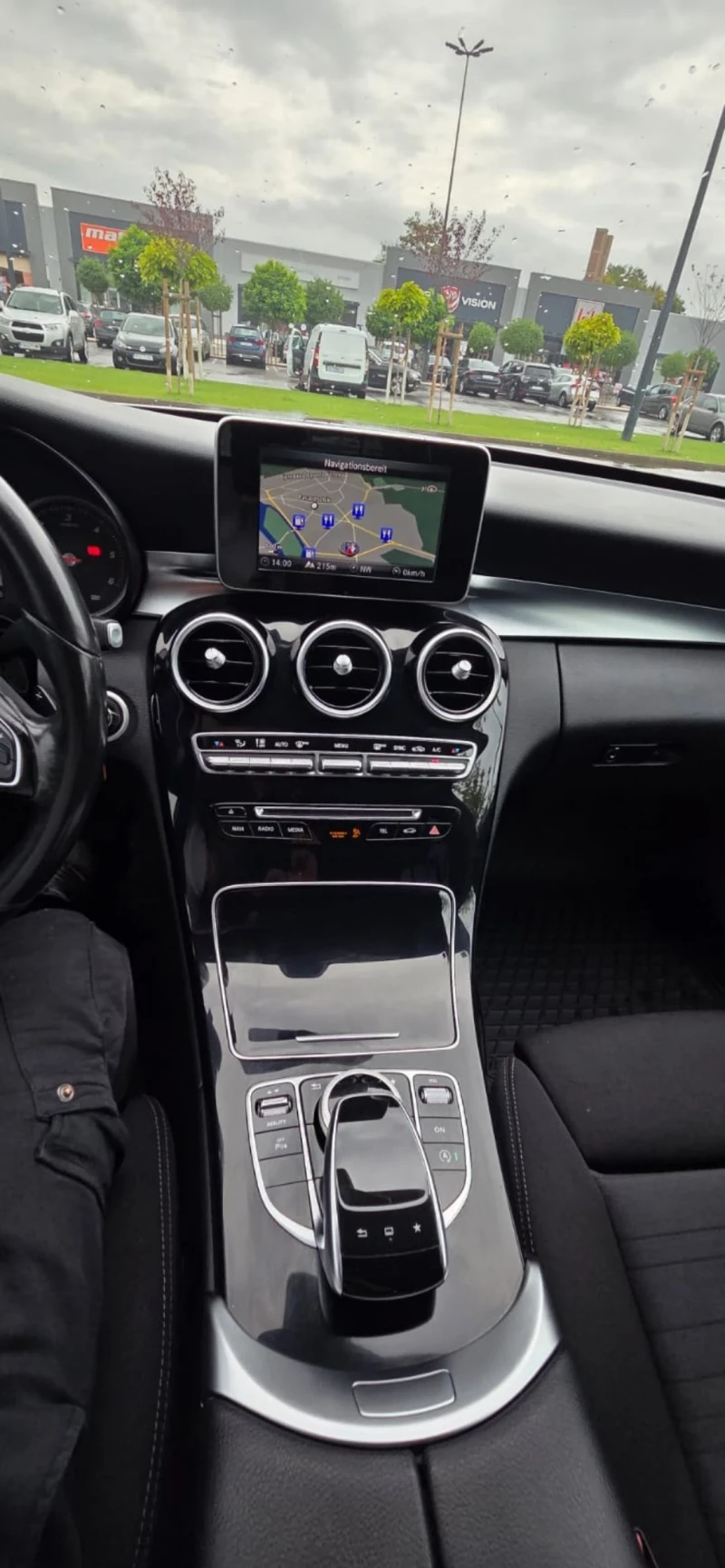 Mercedes-Benz C 220 Kombi, снимка 11 - Автомобили и джипове - 52654527