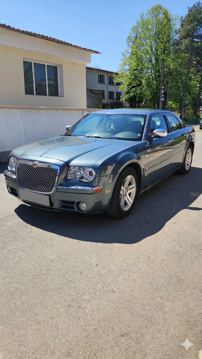 Chrysler 300c, снимка 3 - Автомобили и джипове - 54348320