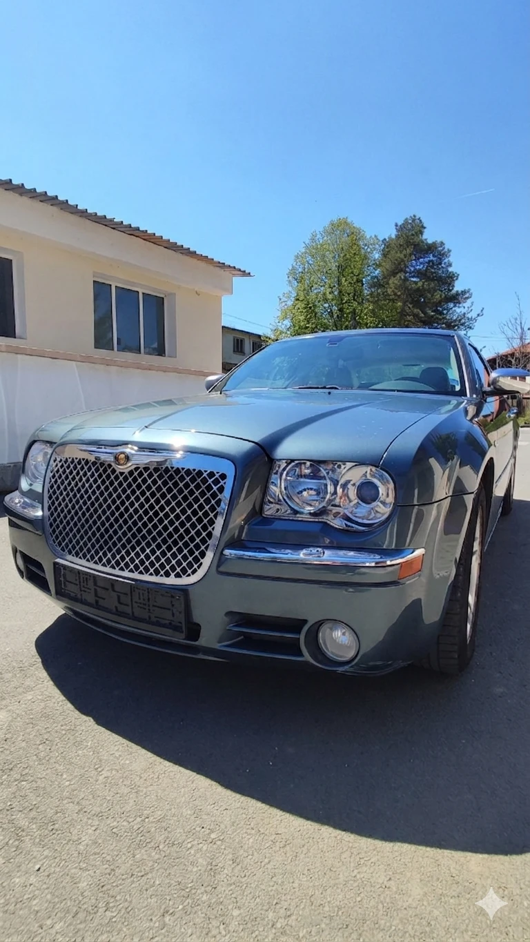 Chrysler 300c, снимка 4 - Автомобили и джипове - 54348320