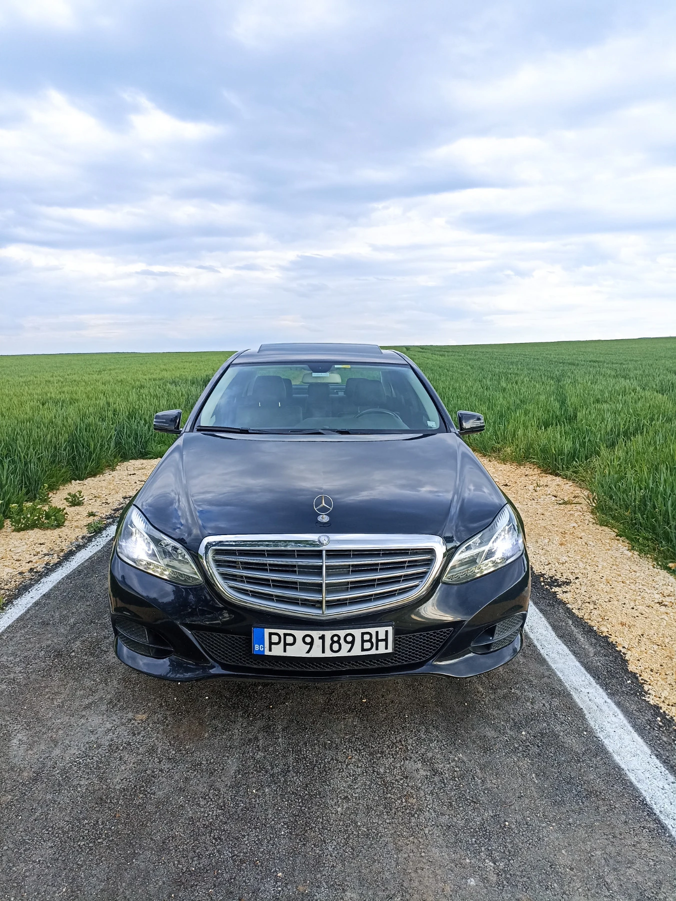 Mercedes-Benz E 200, снимка 1