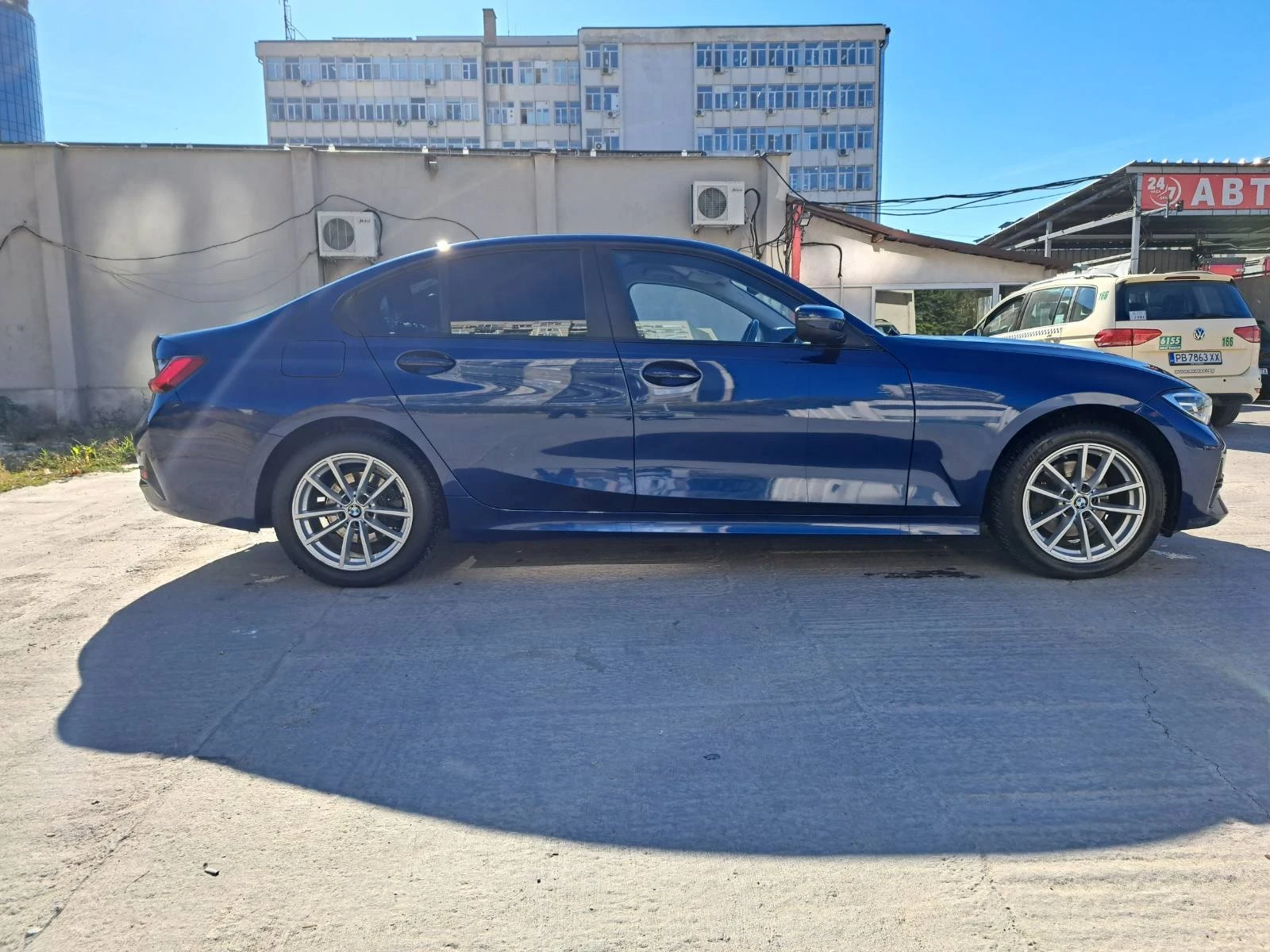 BMW 320 Sedan , xDrive , BMW Led - изображение 3