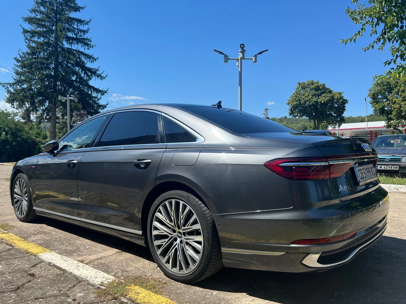 Audi A8 60TFSi /EXCLUSIVE /LONG - 4 SEATS/ Bang&Olufsen/  - изображение 3
