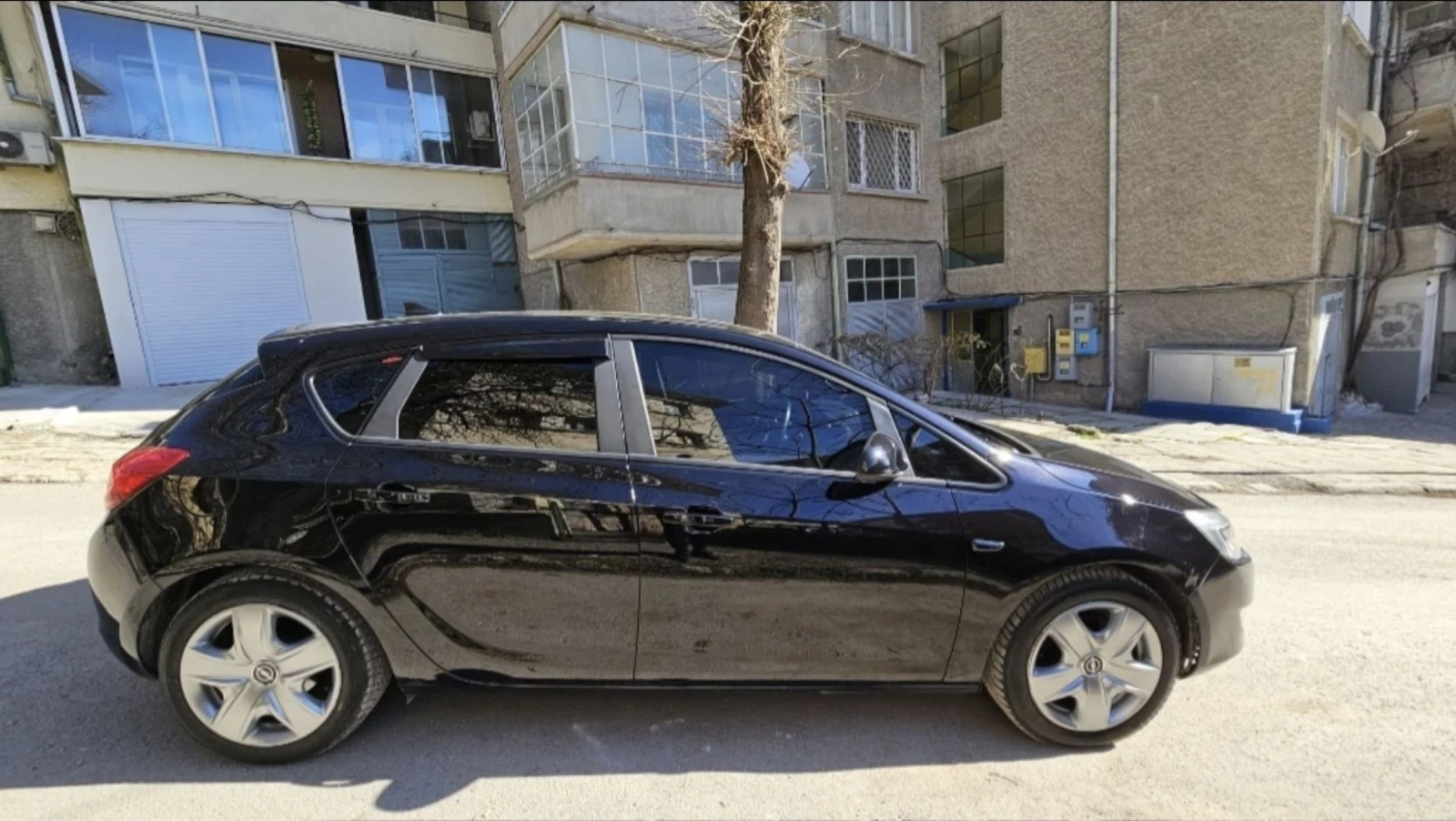 Opel Astra J 1.4T I ГАЗ - изображение 3