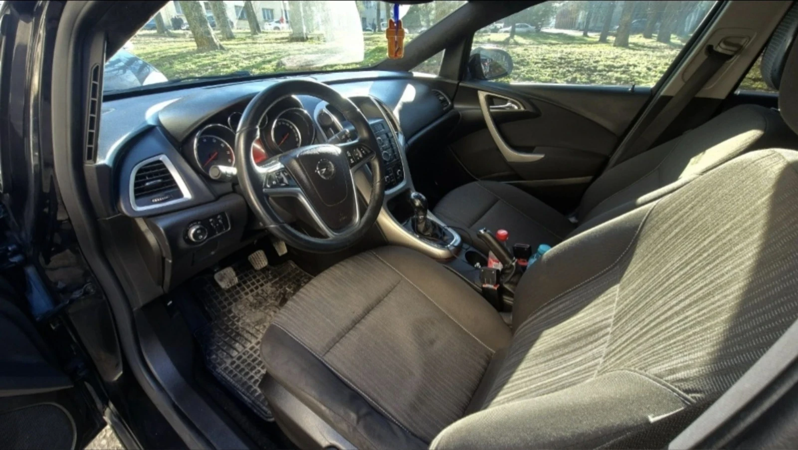 Opel Astra J 1.4T I ГАЗ - изображение 9