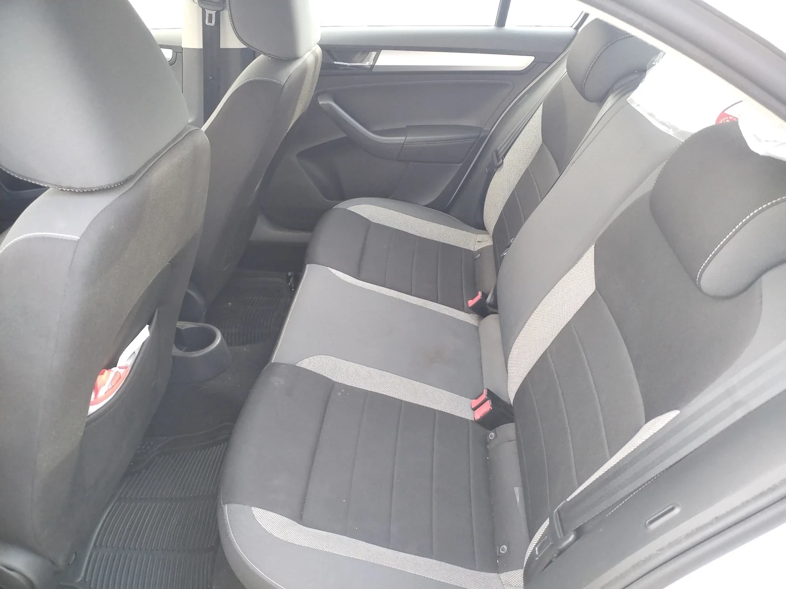 Skoda Rapid TSI | Mobile.bg � ����������� 3