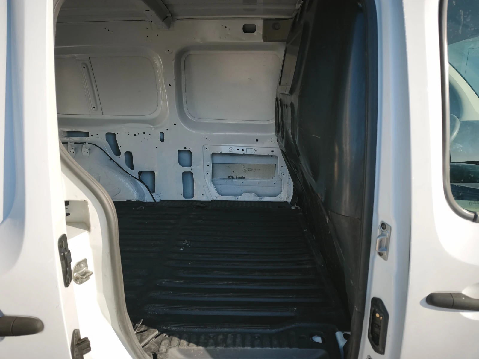 Renault Kangoo MAXI/3-места, снимка 14 - Автомобили и джипове - 53821542