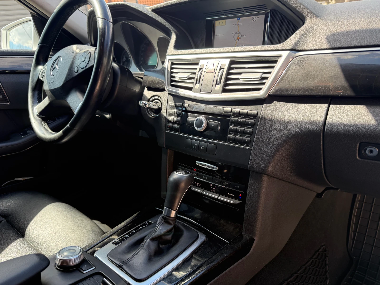 Mercedes-Benz E 220 2.2 CDI 170k.c. AVANTGARDE  FACE LIFT, снимка 11 - Автомобили и джипове - 54113750