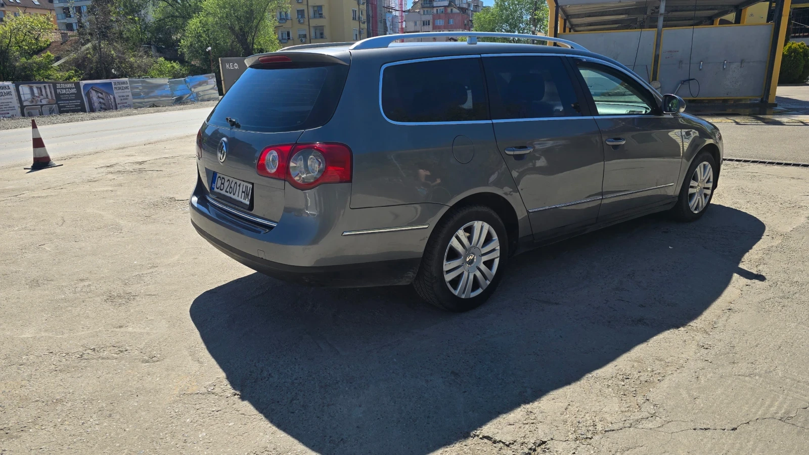 VW Passat 2.0TDi, снимка 3 - Автомобили и джипове - 54320612