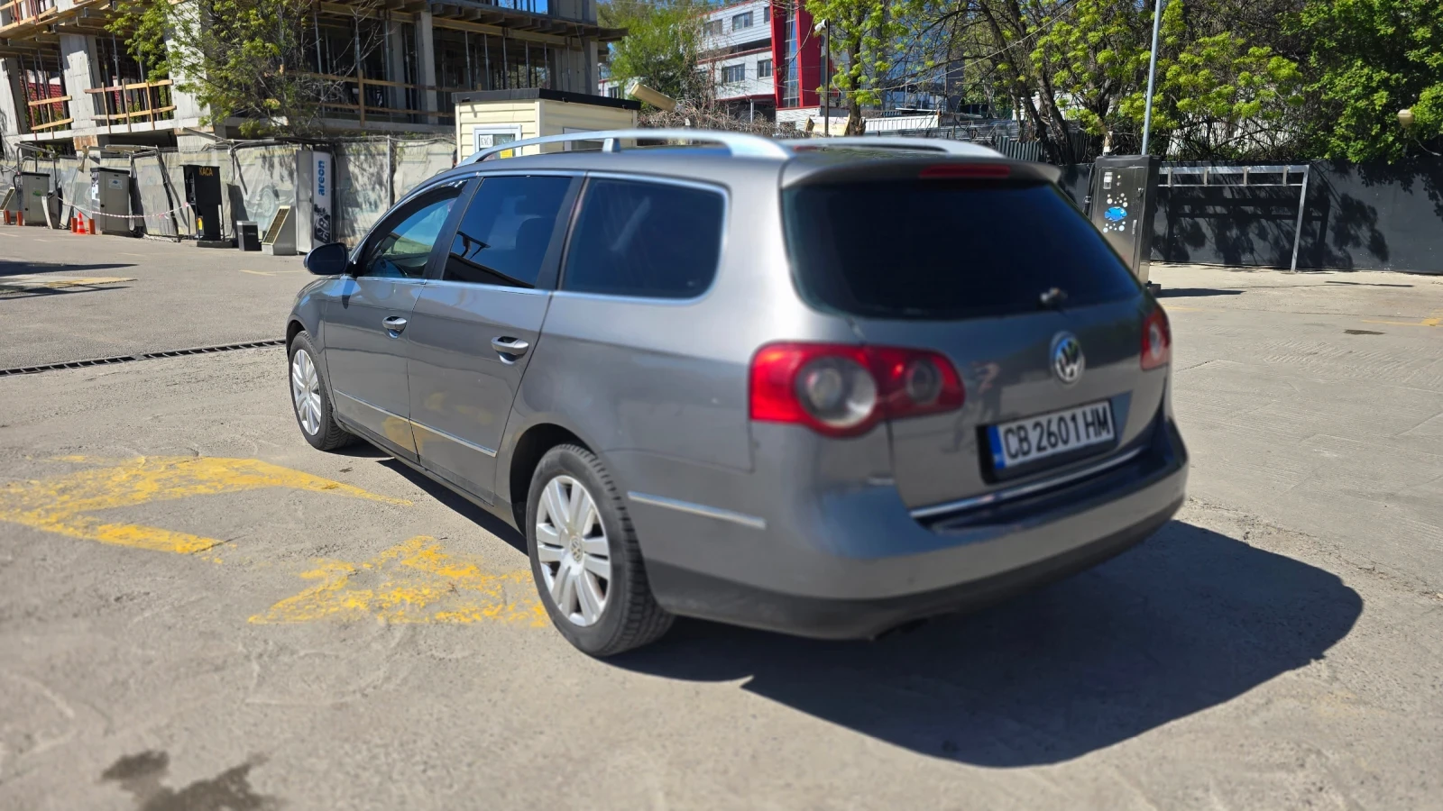 VW Passat 2.0TDi, снимка 5 - Автомобили и джипове - 54320612