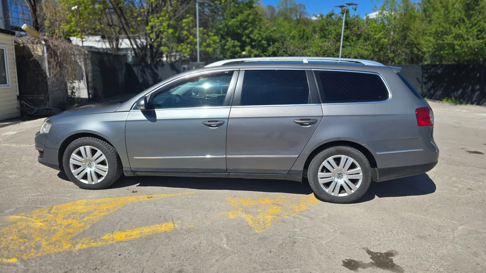 VW Passat 2.0TDi, снимка 6 - Автомобили и джипове - 54320612