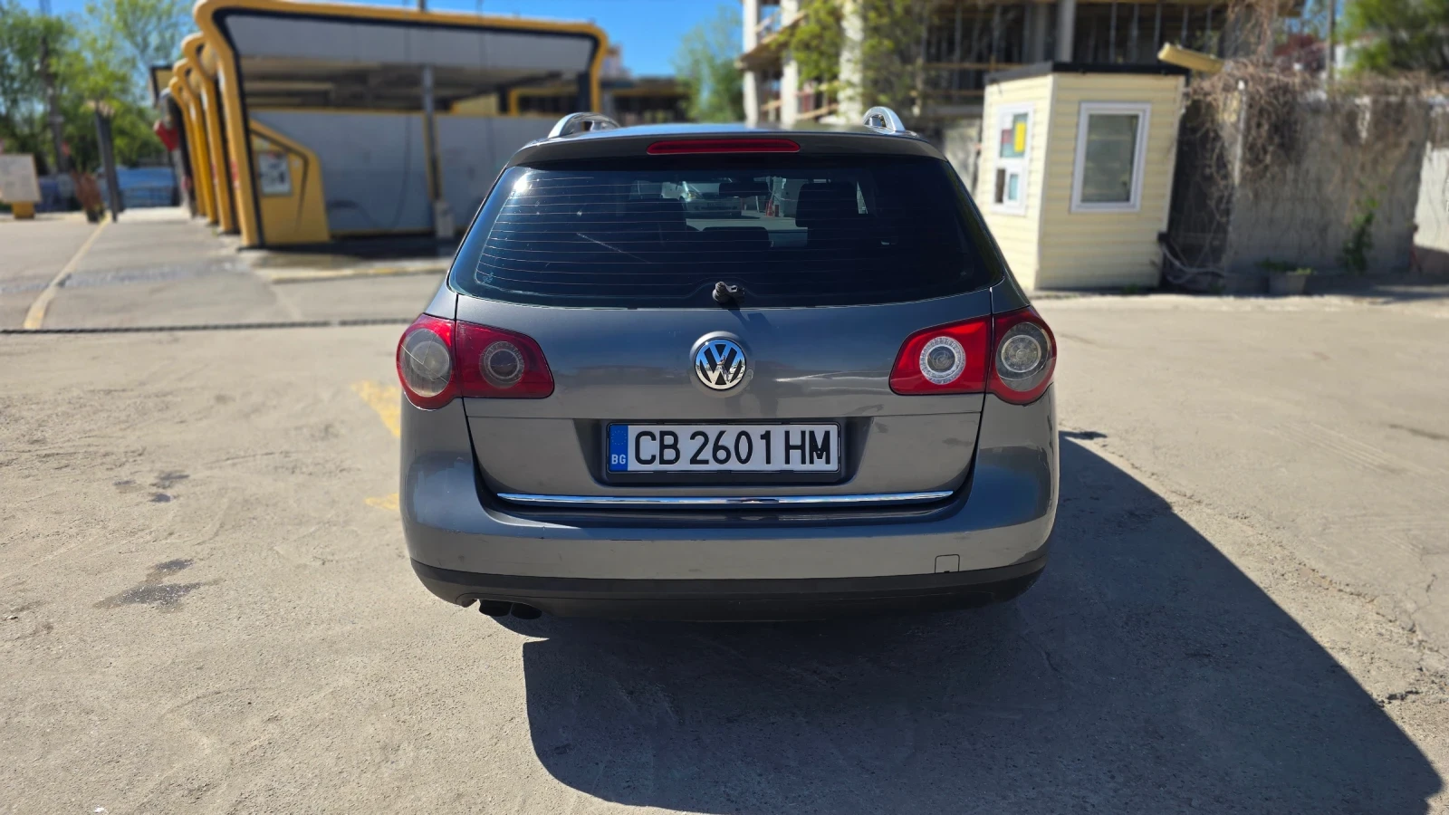 VW Passat 2.0TDi, снимка 4 - Автомобили и джипове - 54320612