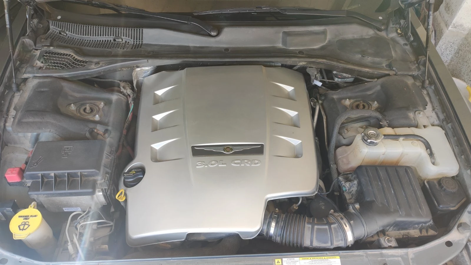 Chrysler 300c, снимка 17 - Автомобили и джипове - 54348320