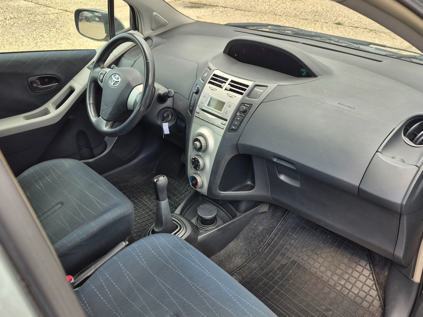 Toyota Yaris ������  /  150.000 �� | Mobile.bg � ����������� 10