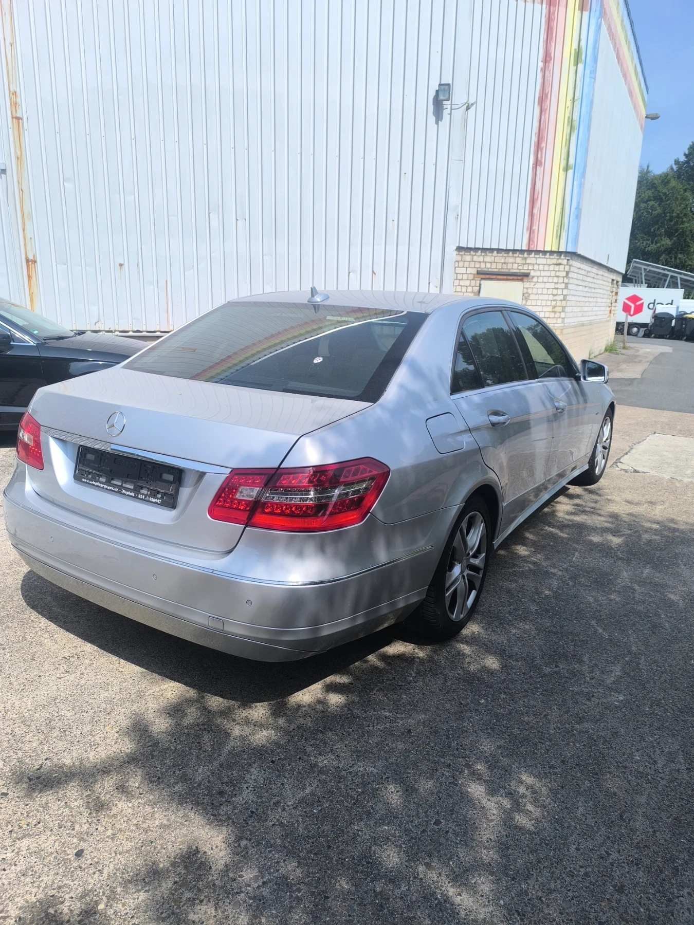 Mercedes-Benz E 220 Авангард, снимка 14 - Автомобили и джипове - 55529634