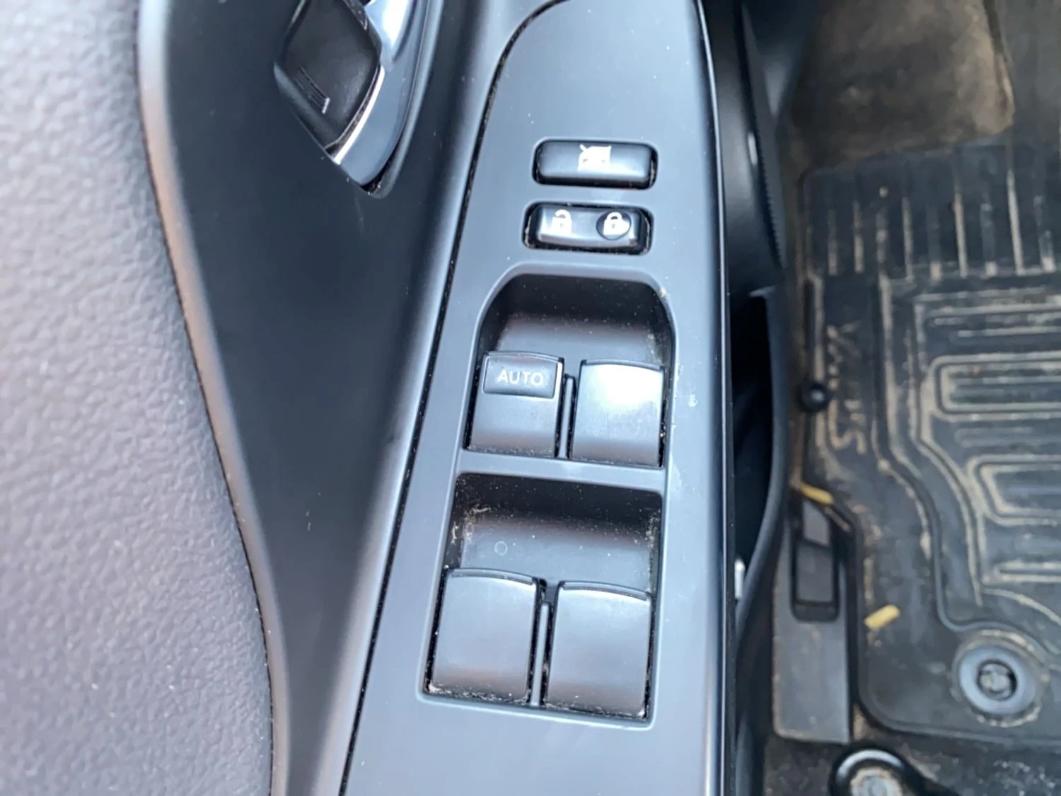Toyota Yaris H2 Limited, снимка 12 - Автомобили и джипове - 55615168