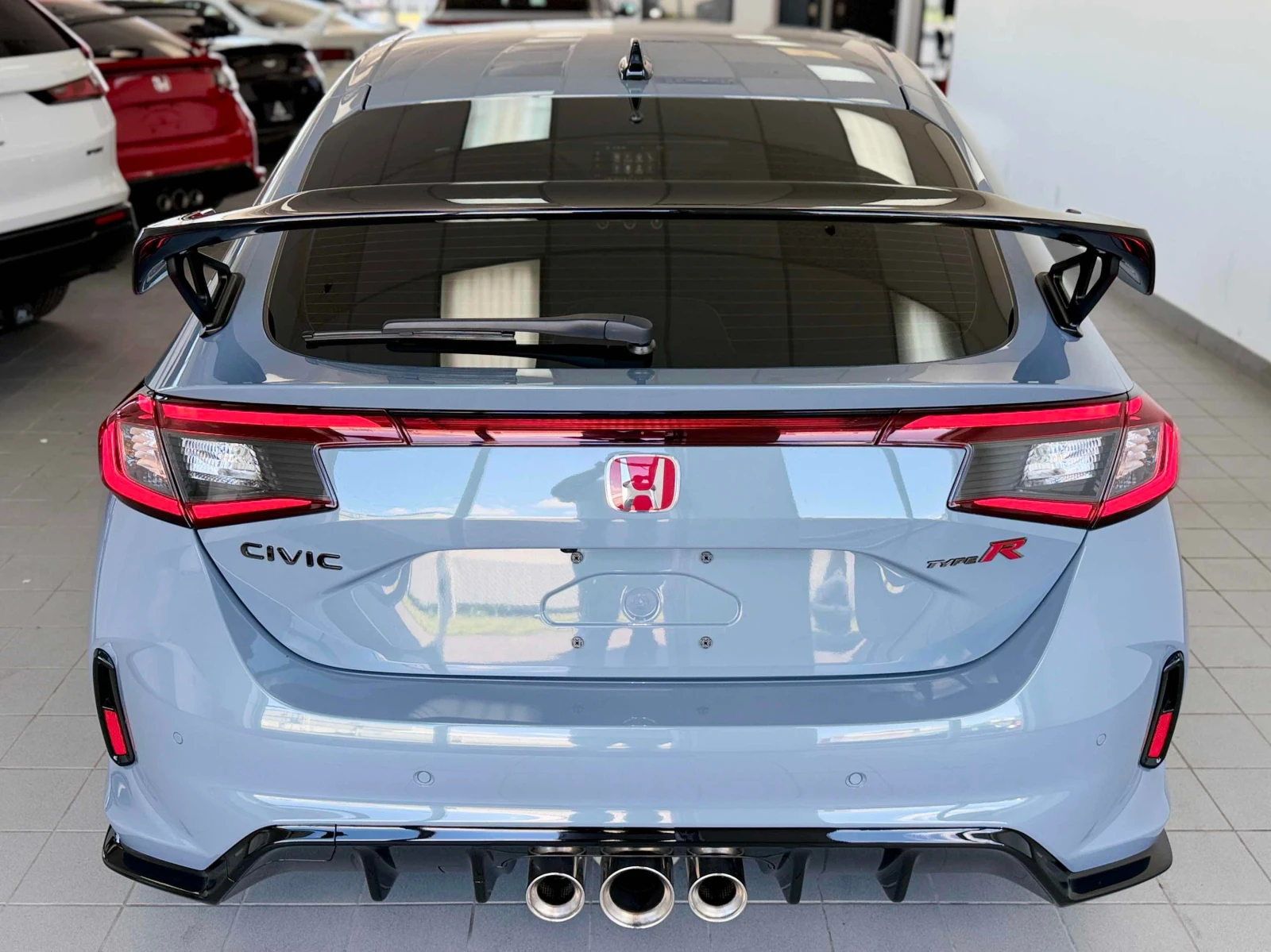 Honda Civic * TYPE R* Manual * АВТОКРЕДИТ БЕЗ ПЪРВОНАЧАЛНА* , снимка 4 - Автомобили и джипове - 55898819