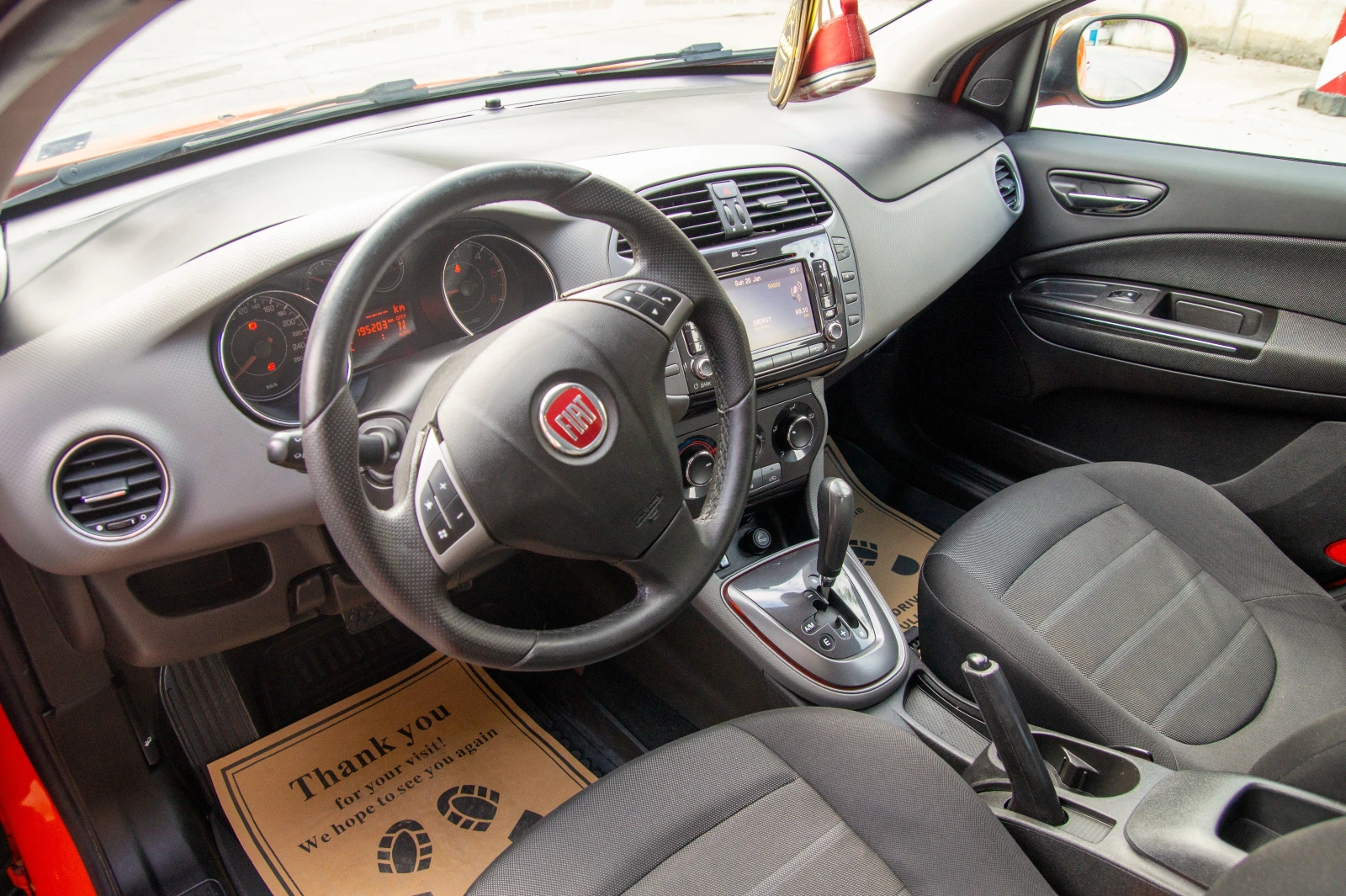 Fiat Bravo 1.6 MultiJet, снимка 11 - Автомобили и джипове - 56266532