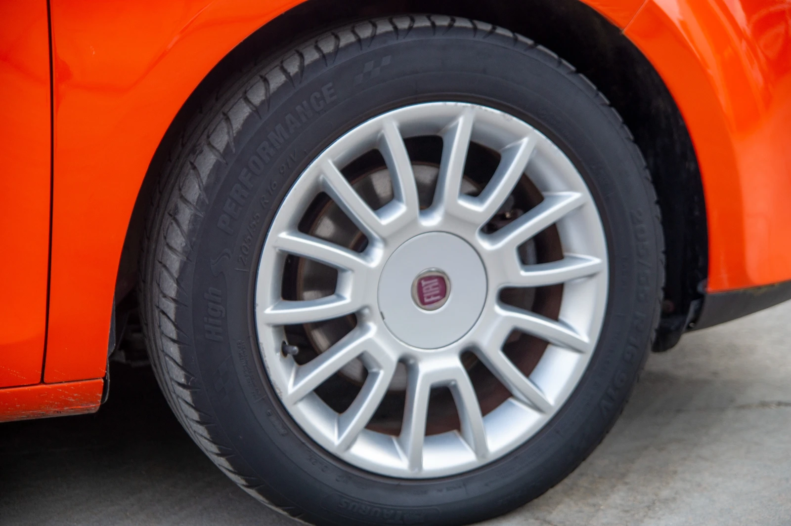 Fiat Bravo 1.6 MultiJet, снимка 10 - Автомобили и джипове - 56266532