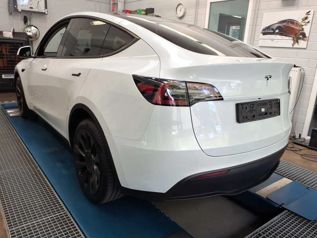 Tesla Model Y DMLR AWD, снимка 2 - Автомобили и джипове - 56707996