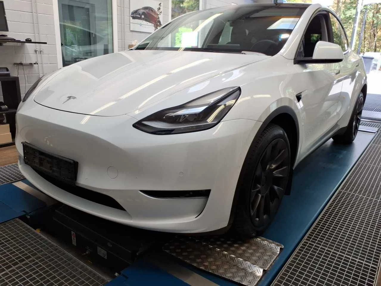 Tesla Model Y DMLR AWD