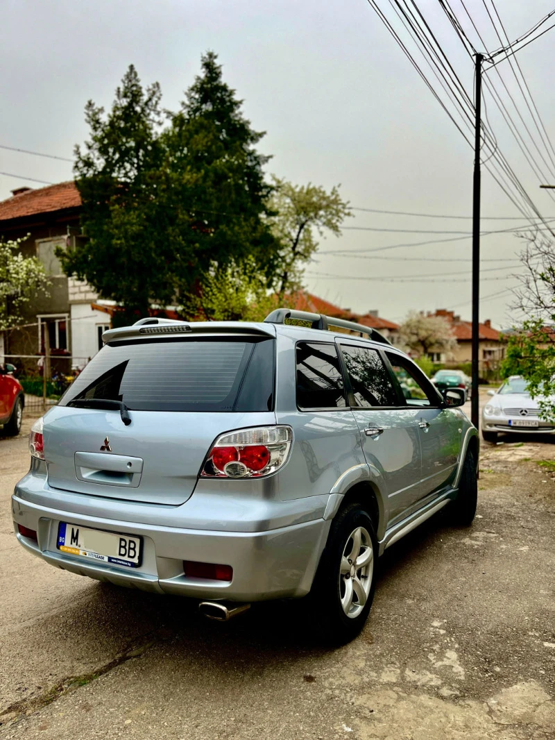 Mitsubishi Outlander 2.4i/LPG/АВТОМАТ, снимка 10 - Автомобили и джипове - 46920365