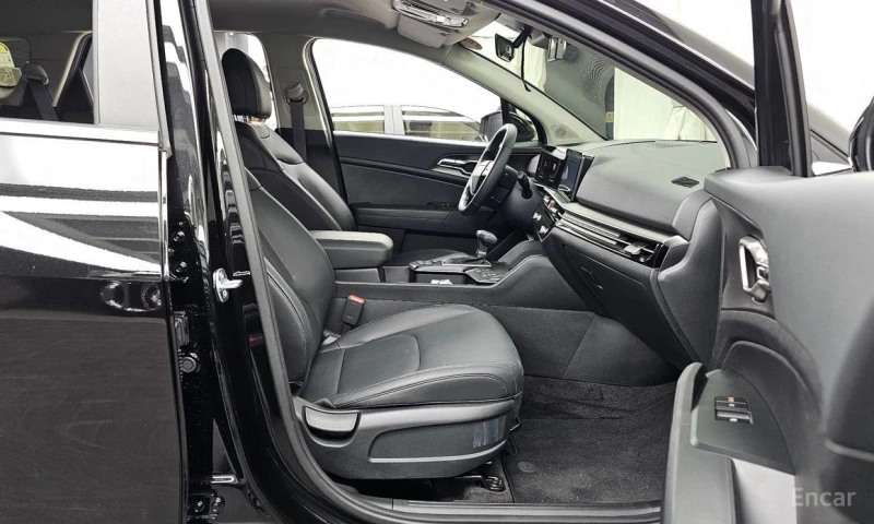 Kia Sportage, снимка 11 - Автомобили и джипове - 53408339