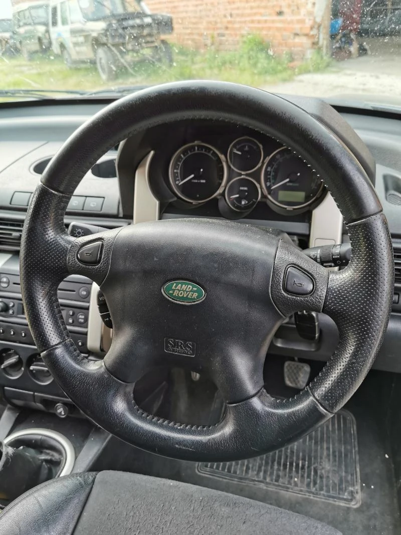 Land Rover Freelander 2.0 TD4, снимка 10 - Автомобили и джипове - 47534269