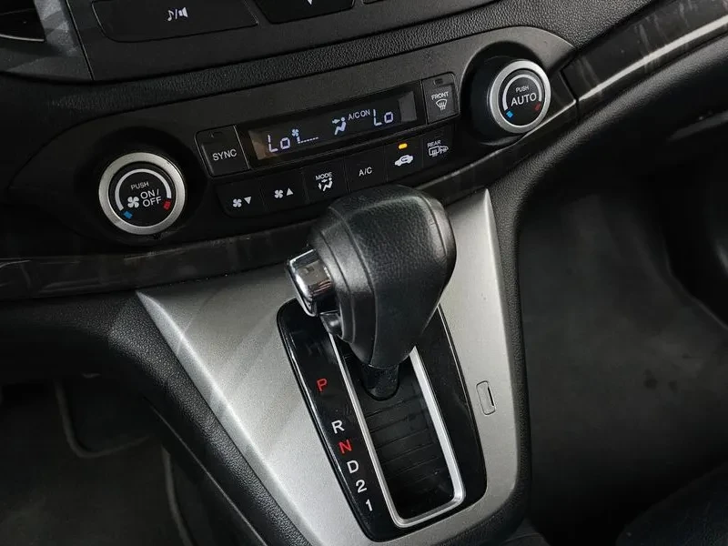 Honda Cr-v Executive 2.4 Бензин, снимка 7 - Автомобили и джипове - 56220068