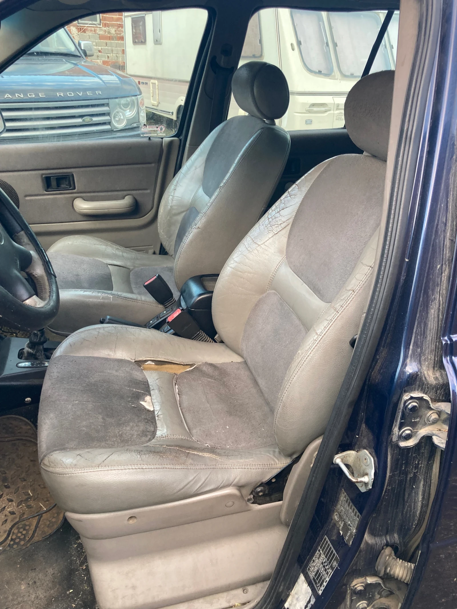 Land Rover Freelander 2.0 TD4 - изображение 8