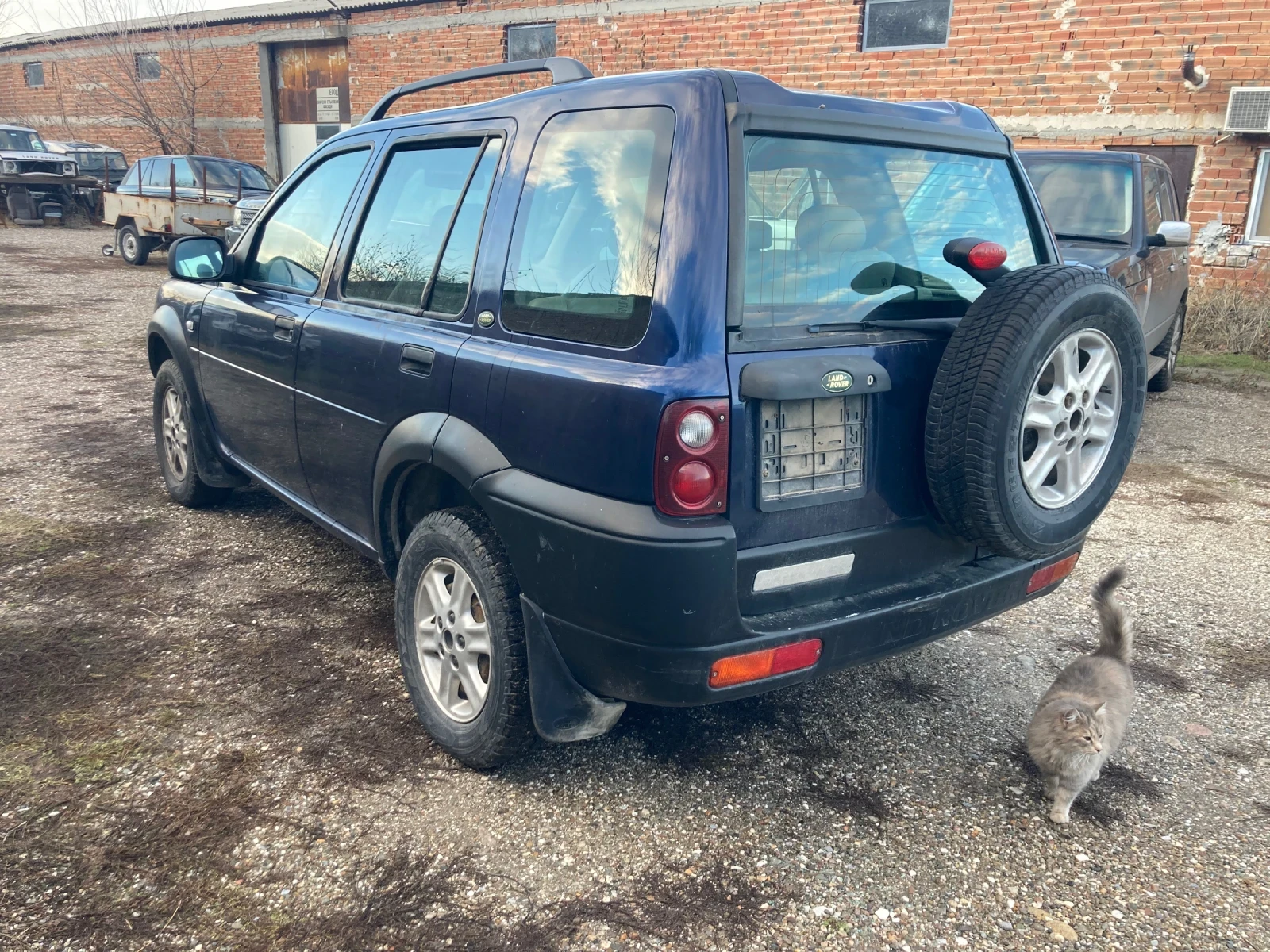 Land Rover Freelander 2.0 TD4 - изображение 6