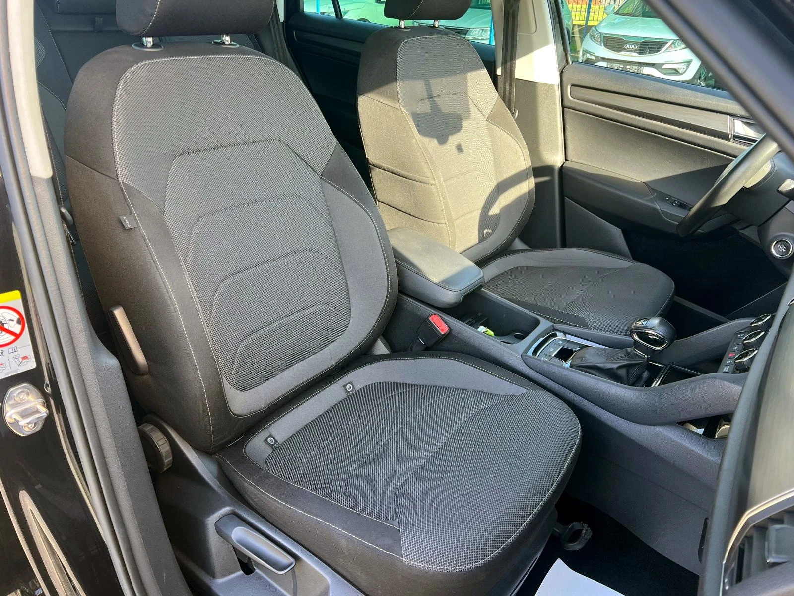 Skoda Kodiaq 2, 0TDi KEYLESS   | Mobile.bg   12