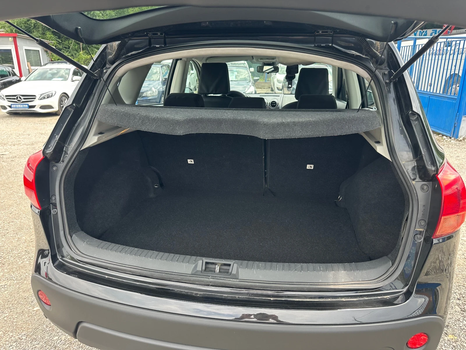 Nissan Qashqai 1.5 DCI-НАВИГАЦИЯ-КЛИМАТРОНИК-КАР ПЛЕЙ-ПАРКТРОНИК, снимка 14 - Автомобили и джипове - 53124275