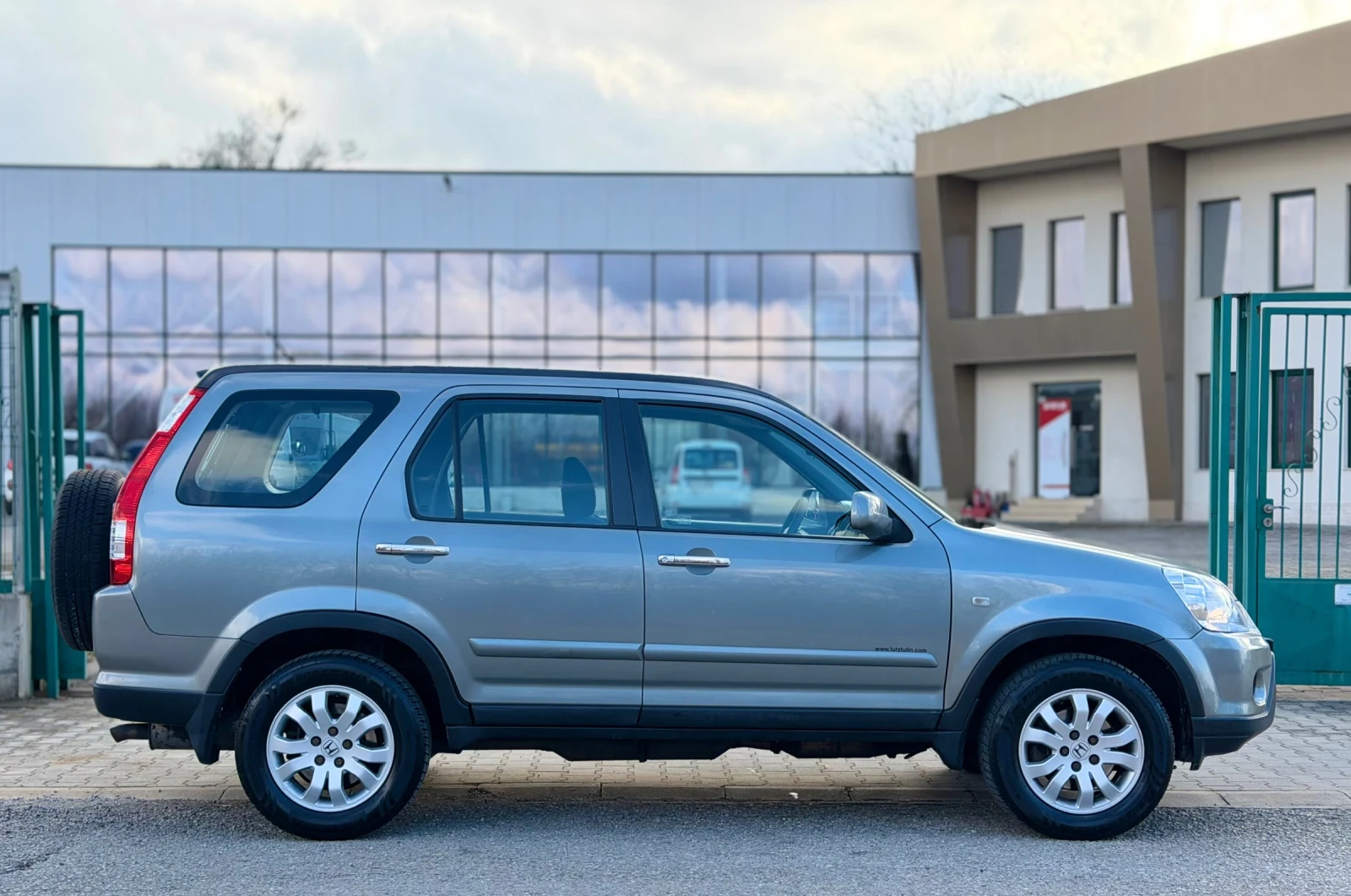 Honda Cr-v 2.2CDTi~140hp~4x4~FACELIFT  - изображение 4