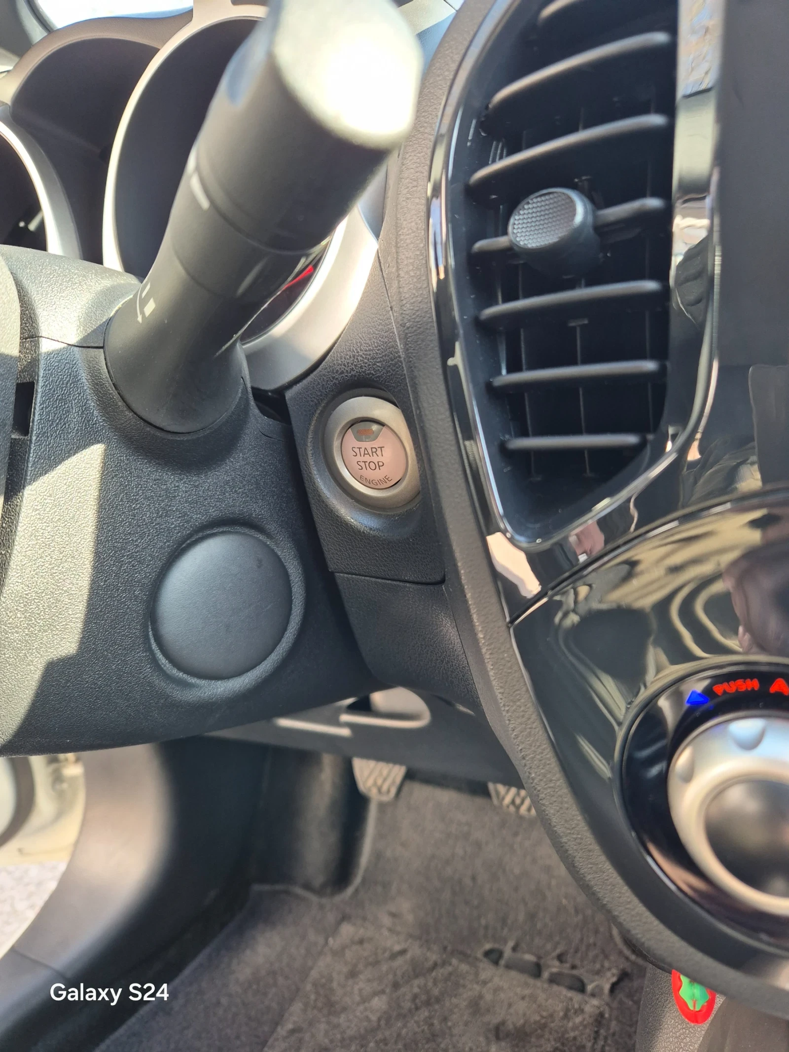 Nissan Juke 1.5 dci, снимка 11 - Автомобили и джипове - 53756440