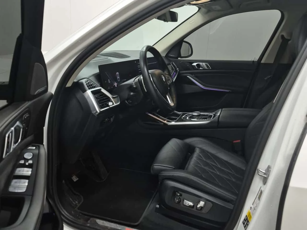 BMW X7 * XDRIVE40I * PANO * H/K * ОБДУХВАНЕ * , снимка 5 - Автомобили и джипове - 54479940