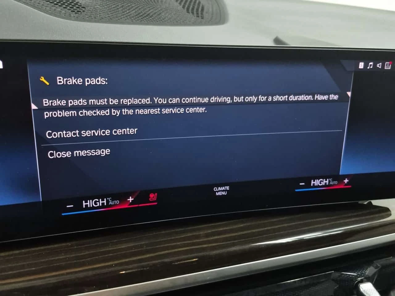 BMW X7 * XDRIVE40I * PANO * H/K * ОБДУХВАНЕ * , снимка 11 - Автомобили и джипове - 54479940