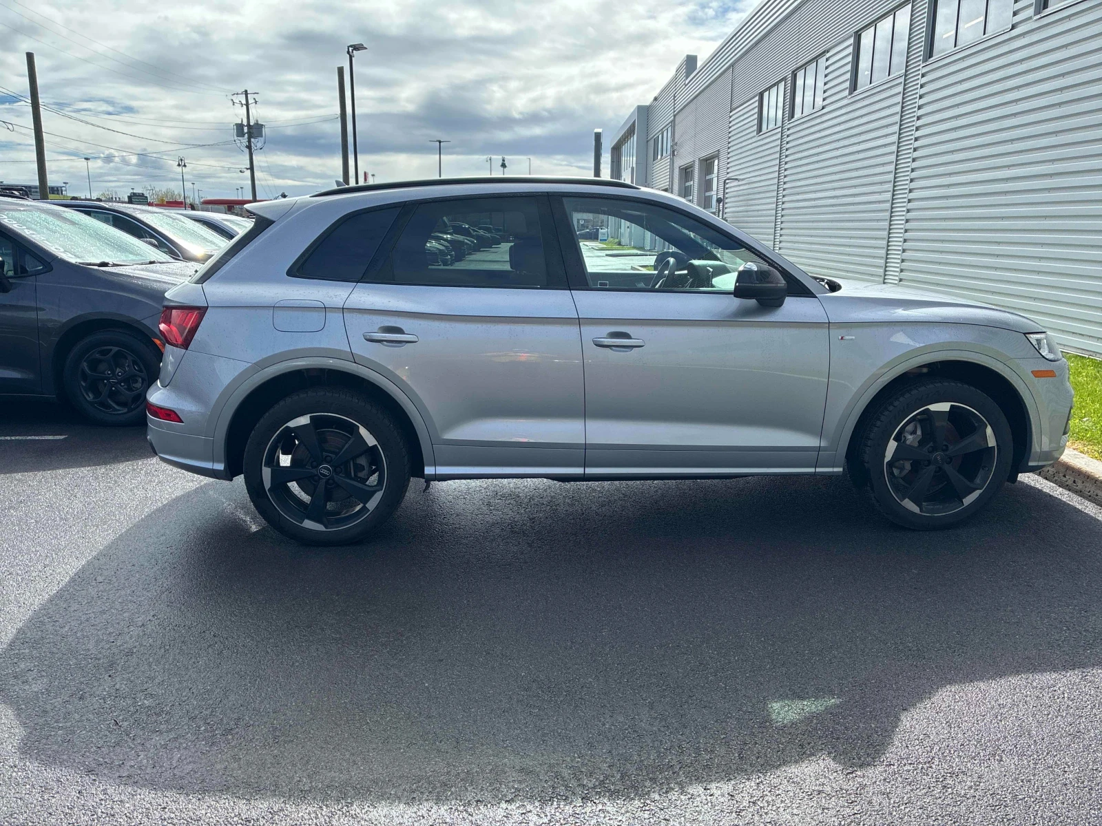 Audi Q5 * * CARFAX * * АВТО КРЕДИТ * * Цена до БГ * * , снимка 4 - Автомобили и джипове - 54577410