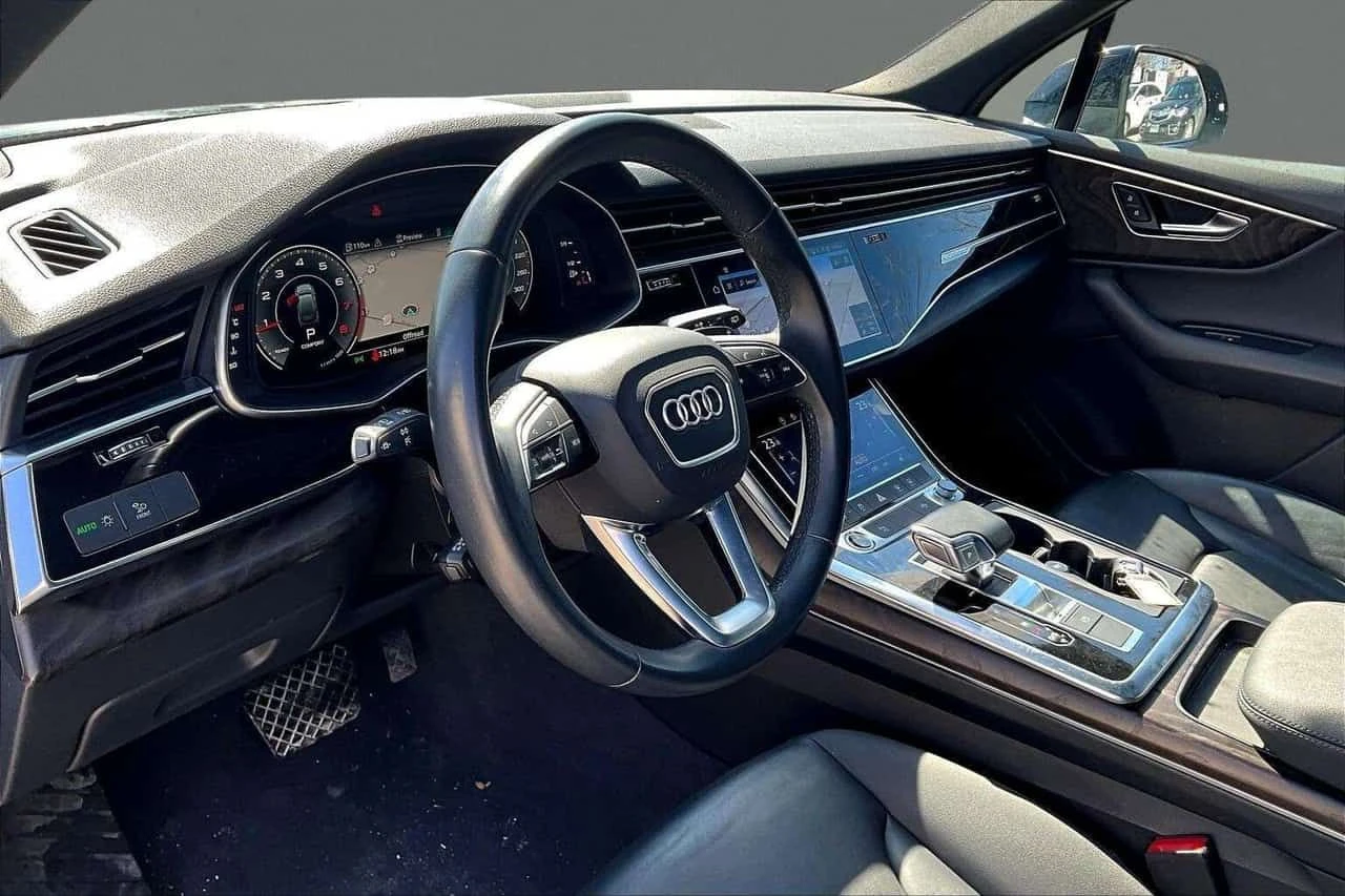 Audi Q7 QUATTRO / ПОДГРЕВ / ПАНОРАМА / ОТ ПРЕДСТАВИТЕЛСТВО, снимка 16 - Автомобили и джипове - 55177619