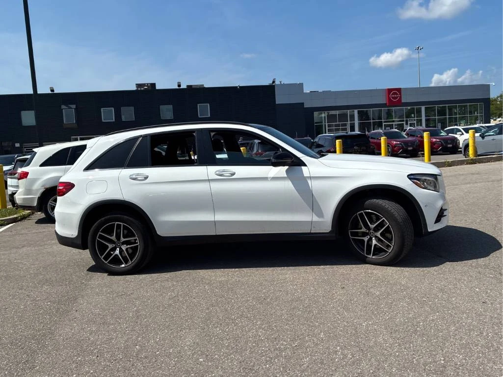 Mercedes-Benz GLC 300 * CARFAX * ОПЦИЯ ЗА ФИНАНСИРАНЕ * , снимка 4 - Автомобили и джипове - 55786216