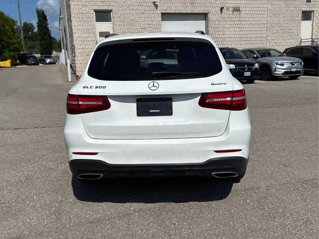 Mercedes-Benz GLC 300 * CARFAX * ОПЦИЯ ЗА ФИНАНСИРАНЕ * , снимка 7 - Автомобили и джипове - 55786216
