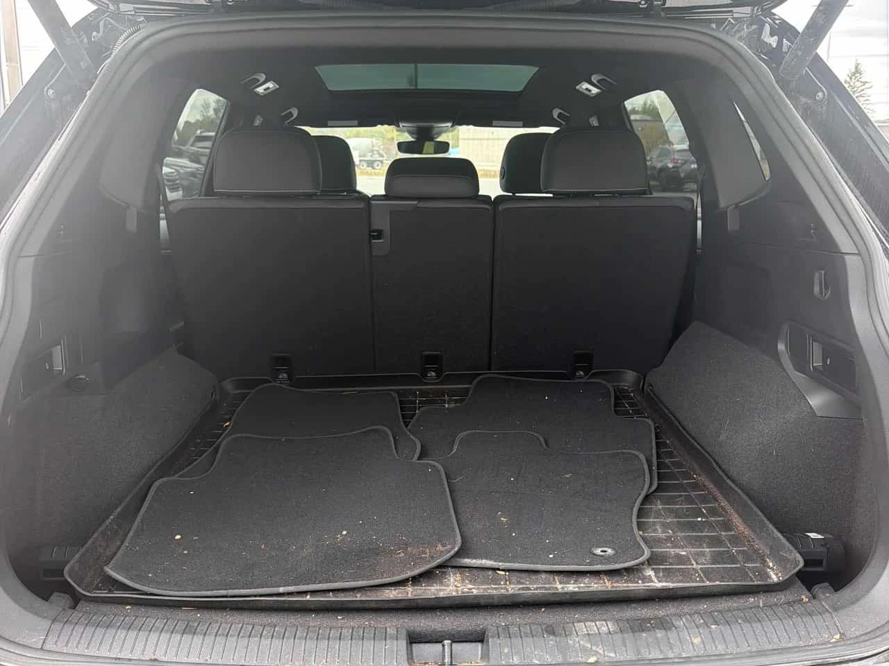 VW Tiguan * Comfortline R Line Black Edition * CARFAX * ���� | Mobile.bg � ����������� 10