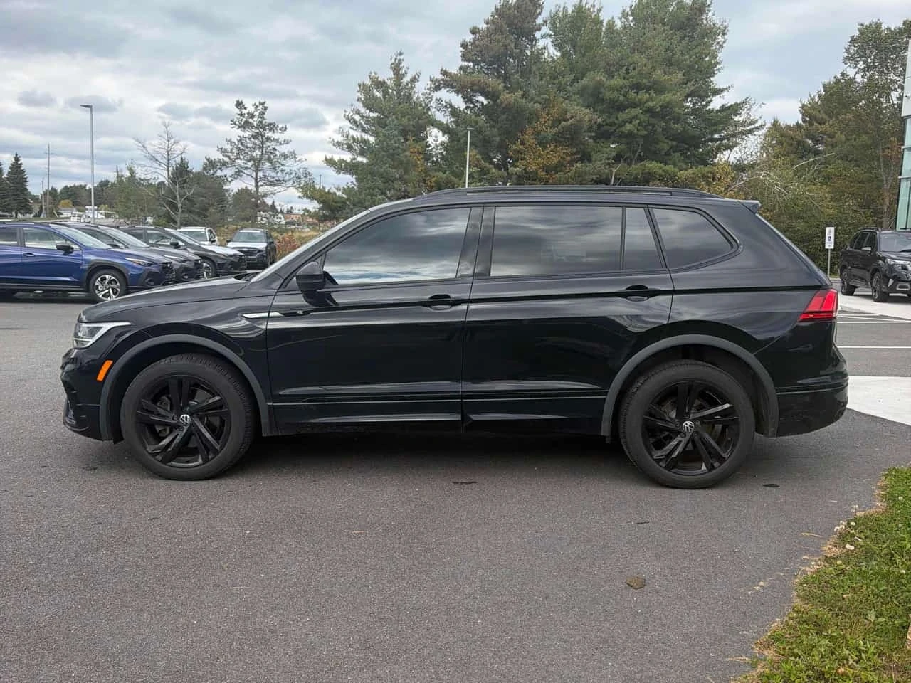 VW Tiguan * Comfortline R Line Black Edition * CARFAX * ���� | Mobile.bg � ����������� 2