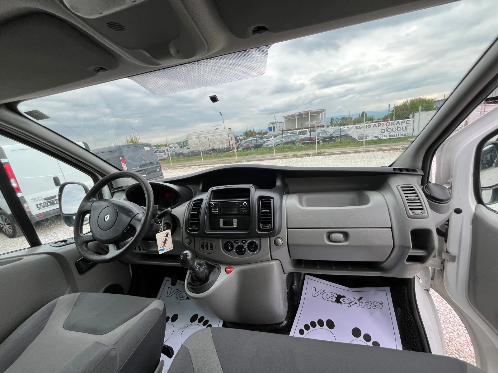 Renault Trafic 2.0DCI, 115ck.-Хладилен/ Минусов, снимка 13 - Бусове и автобуси - 54381376