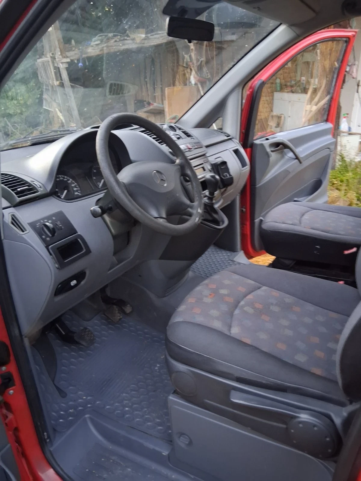 Mercedes-Benz Vito VITO 109 CDI, снимка 6 - Бусове и автобуси - 56219285