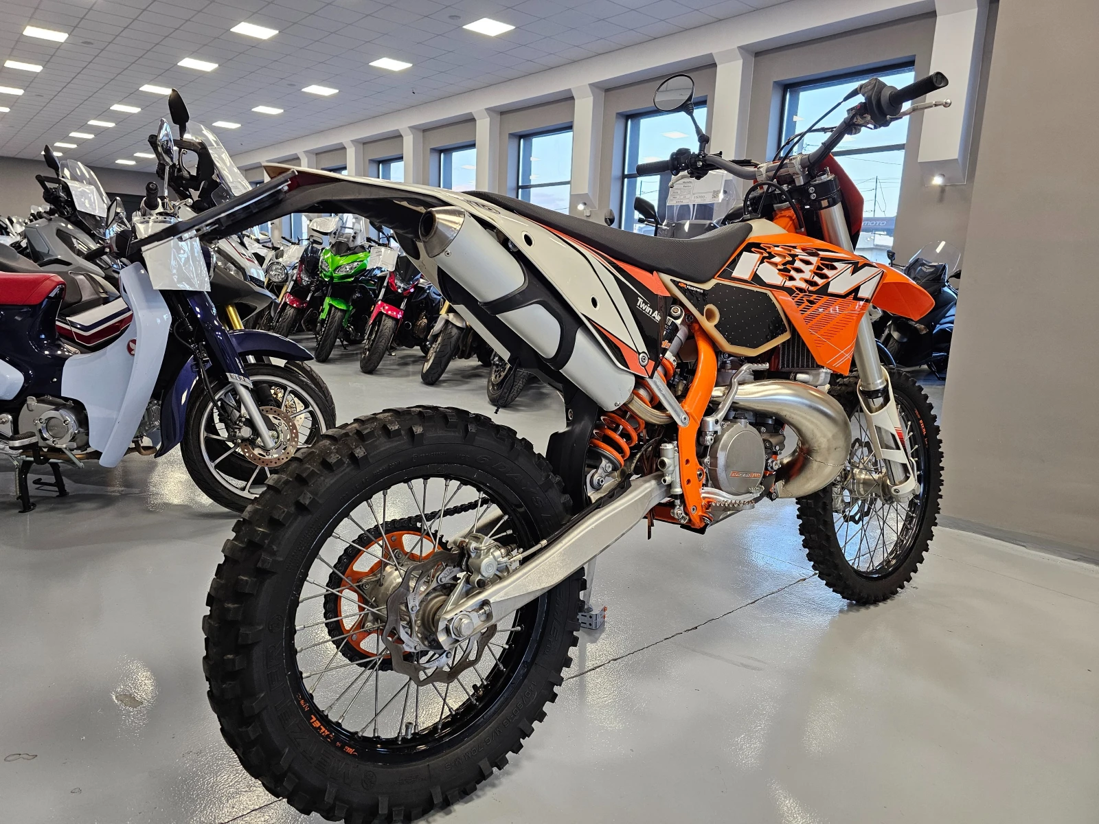 Ktm EXC 250cc, 2т, Стартер, Уникат, 500км., Ендуро! - изображение 3