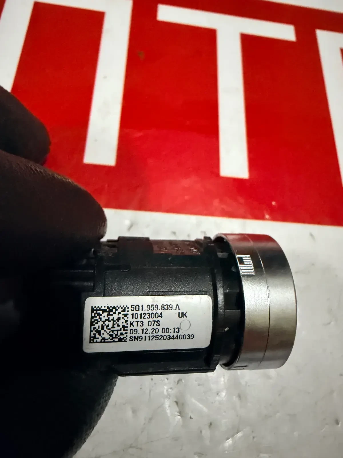 5G1959839A старт стоп бутон VW T-ROC 2020 5G1.959.839.A, снимка 2 - Части - 53989250