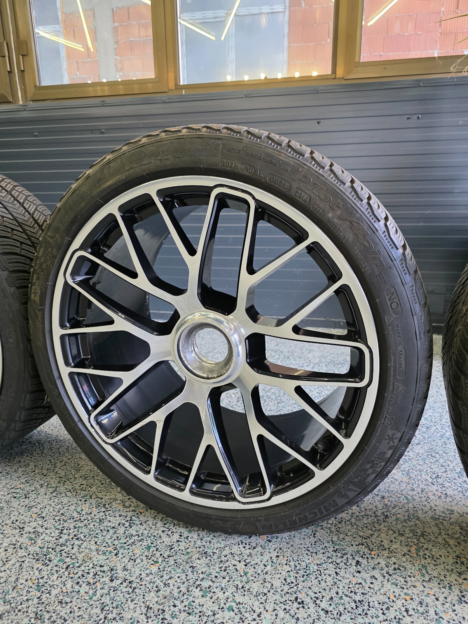 ���� � ������ 295/30R20 �� Porsche 911 | Mobile.bg � ����������� 14